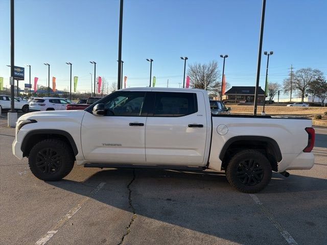 2022 Toyota Tundra 2WD SR5
