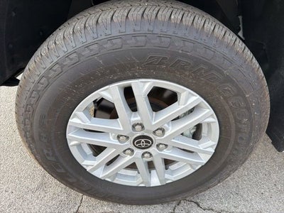 2024 Toyota Tundra 4WD SR5