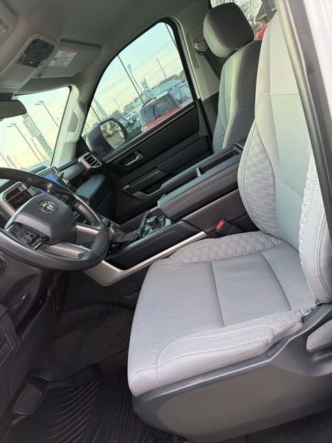 2024 Toyota Tundra 4WD SR5