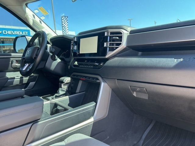 2024 Toyota Tundra 4WD SR5