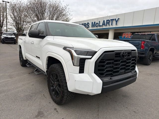 2024 Toyota Tundra 4WD SR5
