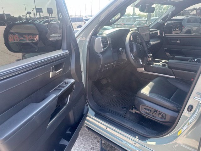 2025 Toyota Tundra 4WD SR5