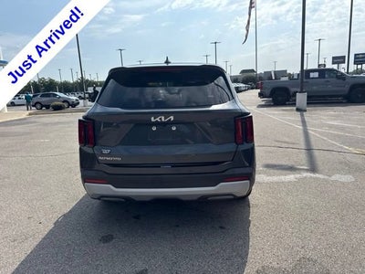 2024 Kia Sorento LX