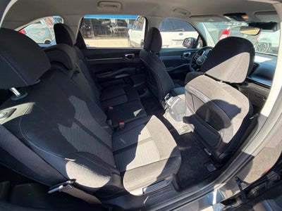 2024 Kia Sorento LX
