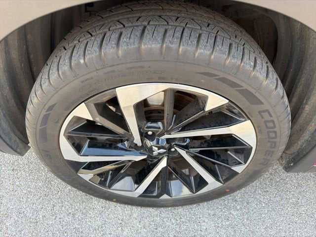 2023 Mitsubishi Outlander SE