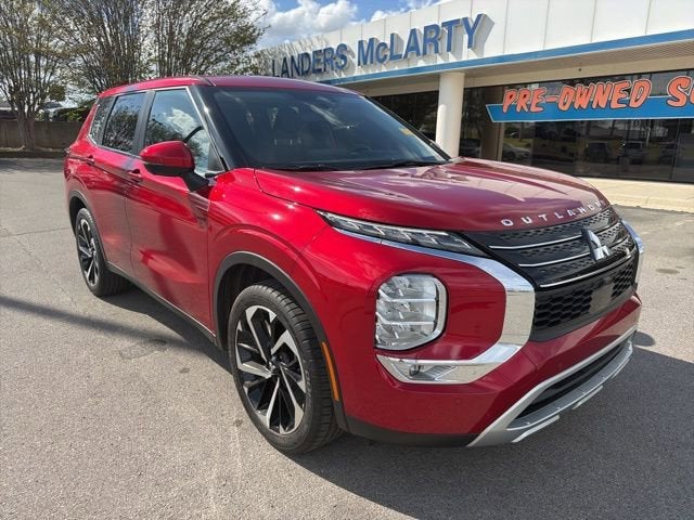 2023 Mitsubishi Outlander SE