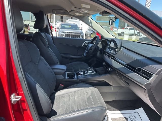 2023 Mitsubishi Outlander SE