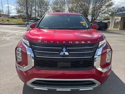 2023 Mitsubishi Outlander SE