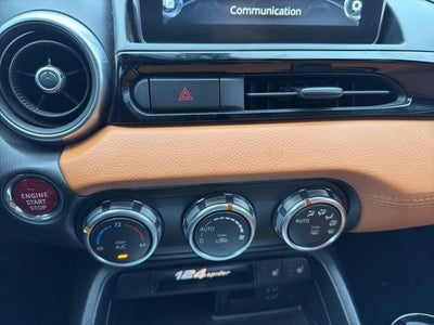 2019 FIAT 124 Spider Lusso