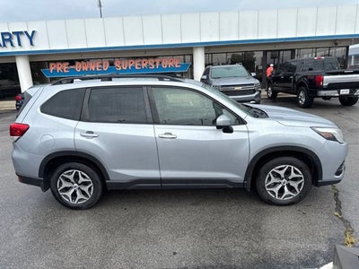 2023 Subaru Forester Premium