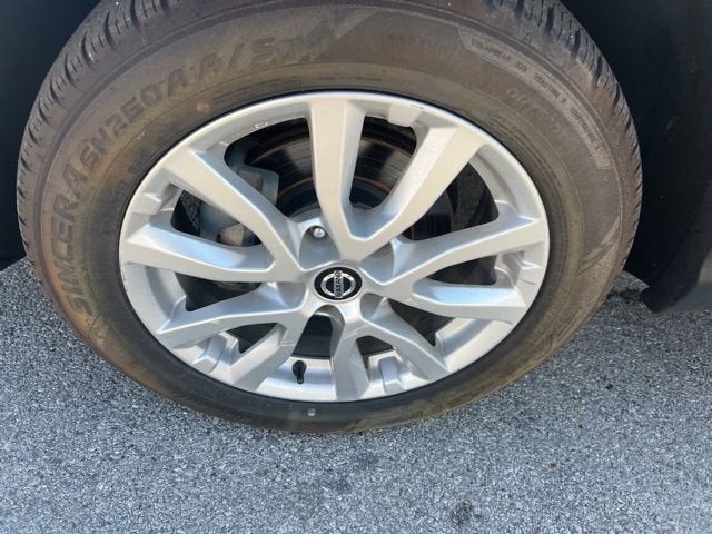 2022 Nissan Rogue Sport SV