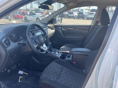 2022 Nissan Rogue Sport SV