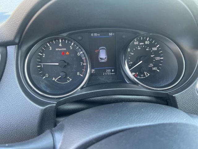 2022 Nissan Rogue Sport SV