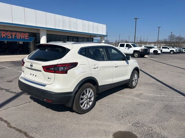 2022 Nissan Rogue Sport SV