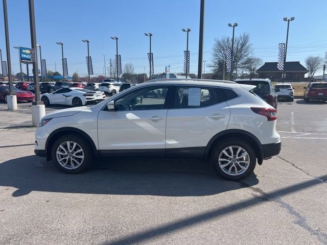 2022 Nissan Rogue Sport SV