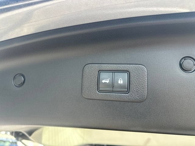 2022 Nissan Armada SV 2WD