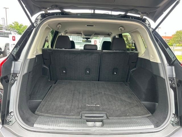 2023 Nissan Rogue SV FWD