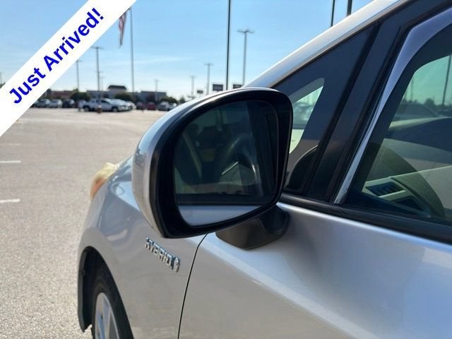 2012 Toyota Prius v Three
