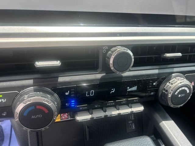 2025 Toyota 4Runner Hybrid Platinum