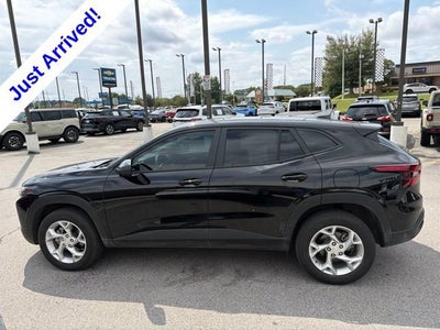 2025 Chevrolet Trax LS
