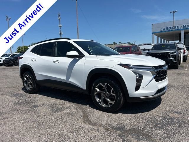 2024 Chevrolet Trax LT's photo