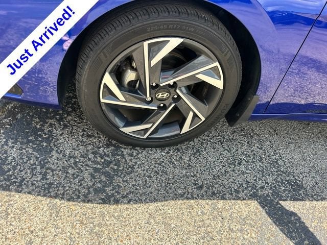 2024 Hyundai Elantra Limited