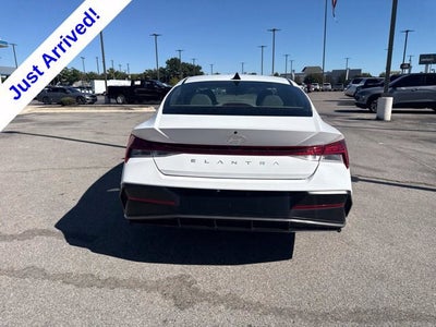 2025 Hyundai Elantra SEL Convenience