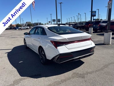 2025 Hyundai Elantra SEL Convenience