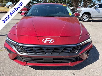 2025 Hyundai Elantra SEL Convenience