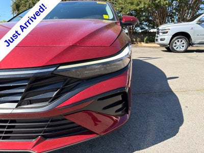 2025 Hyundai Elantra SEL Convenience
