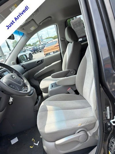 2014 Kia Sedona LX