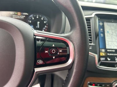 2021 Volvo XC90 Momentum