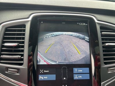 2021 Volvo XC90 Momentum