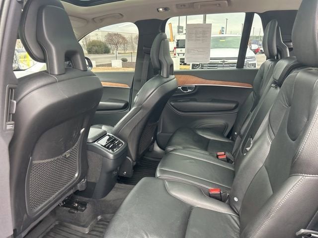 2021 Volvo XC90 Momentum
