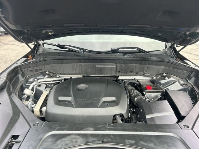 2021 Volvo XC90 Momentum