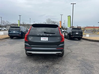 2021 Volvo XC90 Momentum