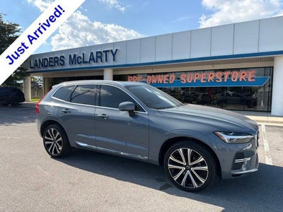 2023 Volvo XC60 B5 Ultimate Bright Theme