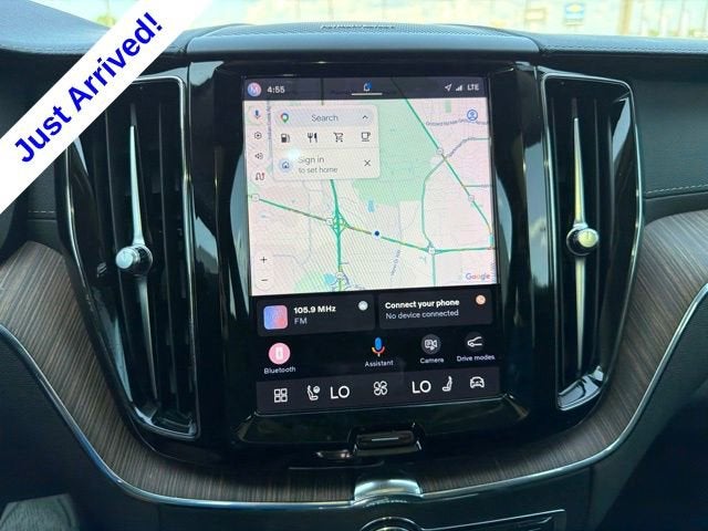 2023 Volvo XC60 B5 Ultimate Bright Theme