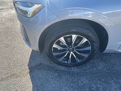 2025 Volvo XC60 Plus