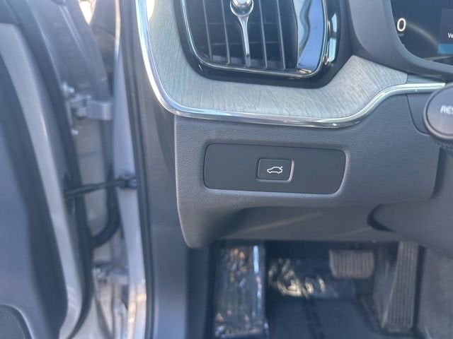 2025 Volvo XC60 Plus