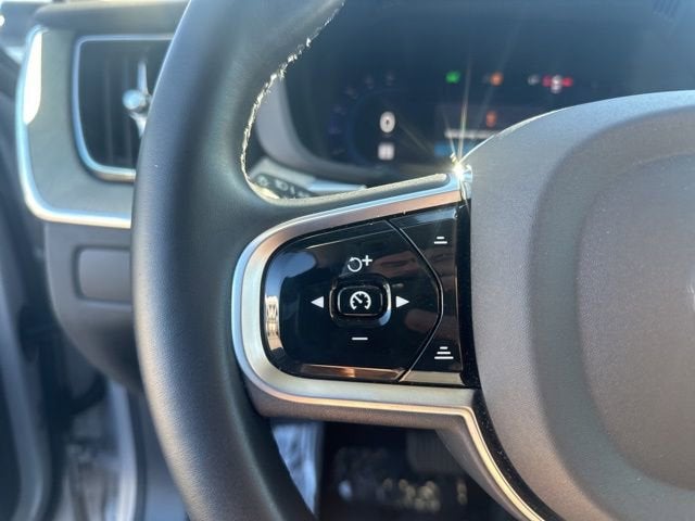 2025 Volvo XC60 Plus