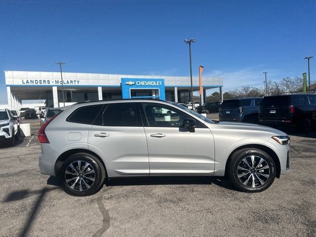 2025 Volvo XC60 Plus