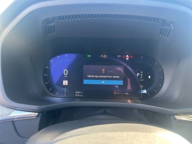 2025 Volvo XC60 Plus