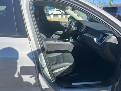 2025 Volvo XC60 Plus