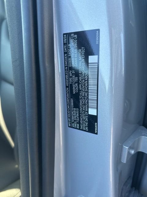 2025 Volvo XC60 Plus