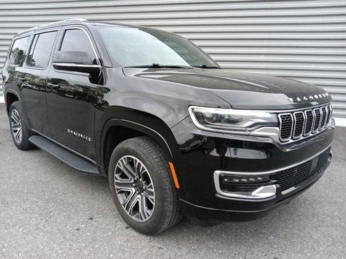 2023 Jeep Wagoneer Base