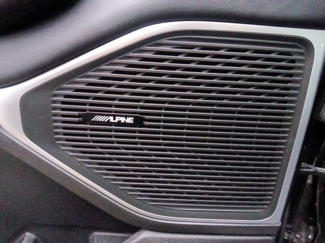 2023 Jeep Wagoneer Base