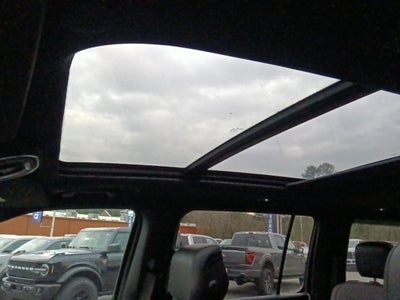 2023 Jeep Wagoneer Base