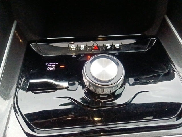 2023 Jeep Wagoneer Base