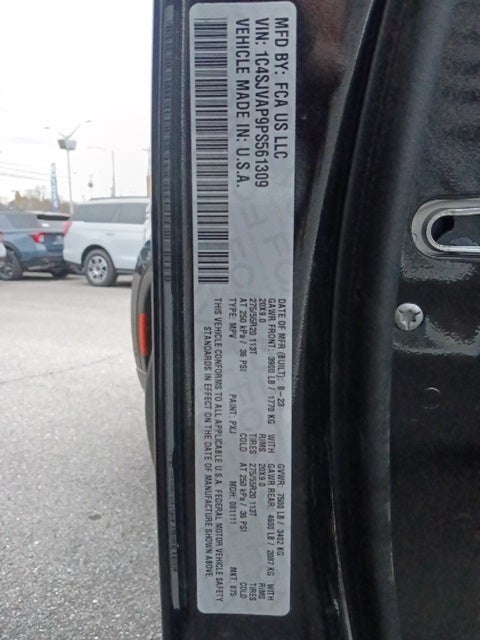 2023 Jeep Wagoneer Base